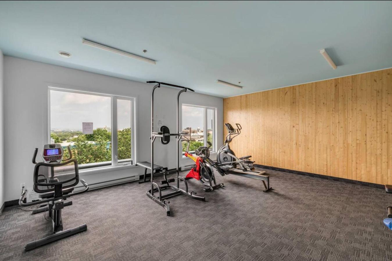 Initial / Gallery / Qc+parking Apartment Quebec City